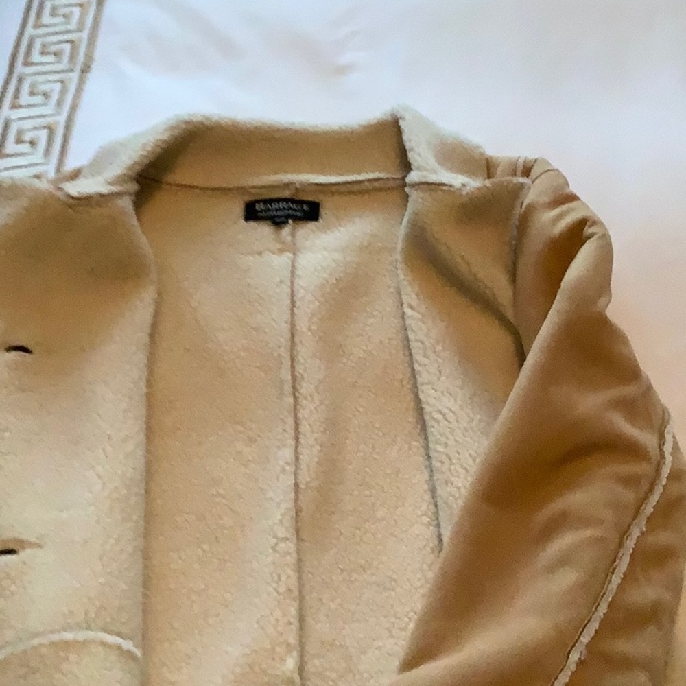 Coat - Picture 6 of 6